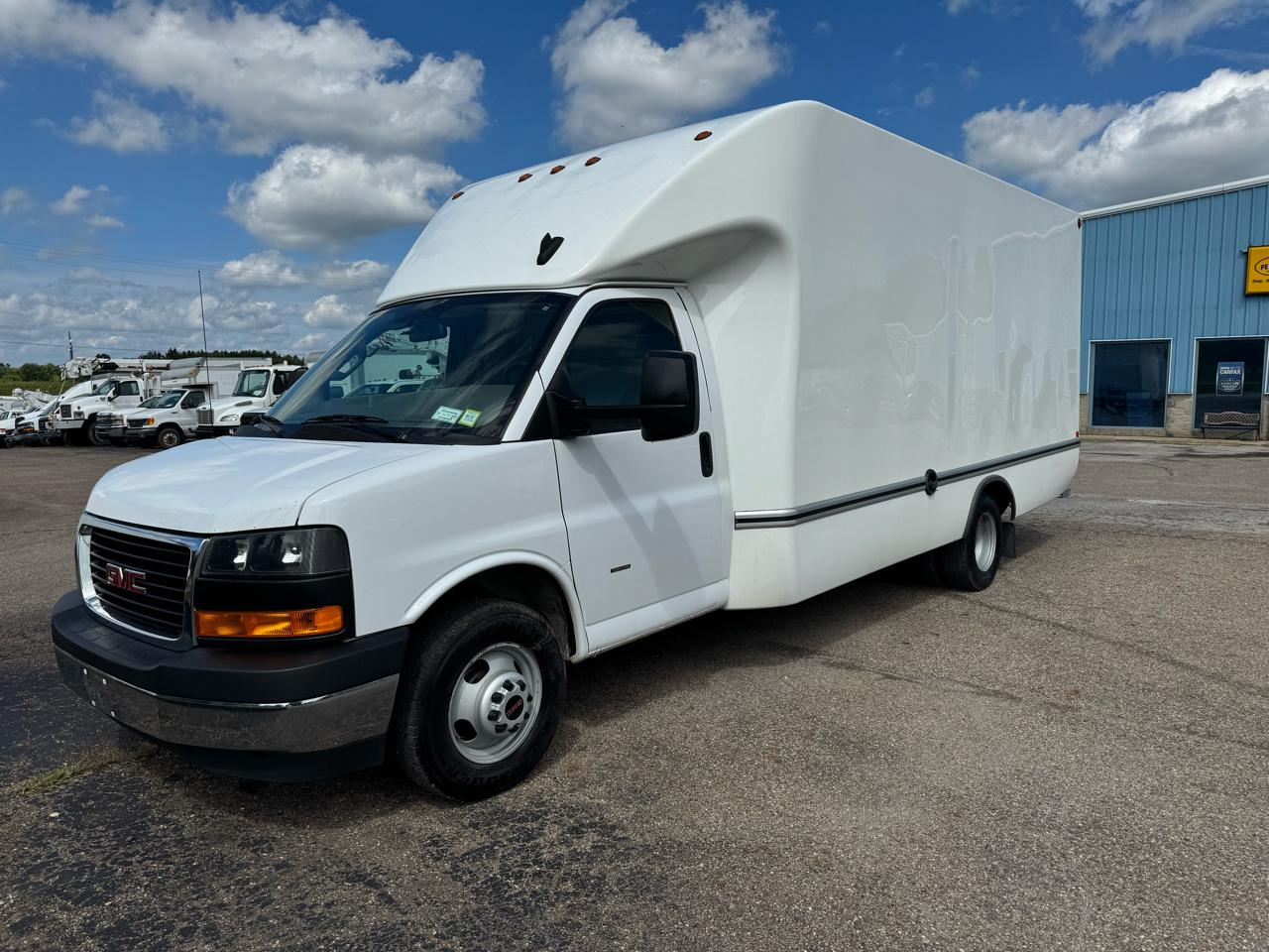 gmc savana cutaway 2023 7GZ37TC74PN015328 image gmc savana cutaway 2023 7GZ37TC74PN015328 image